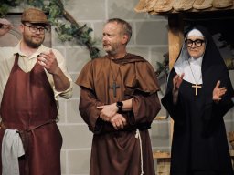 Im Kloster ist der Teufel los